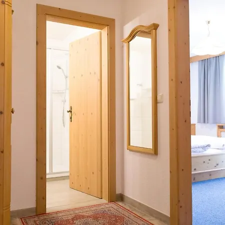 Peter Neustift im Stubaital